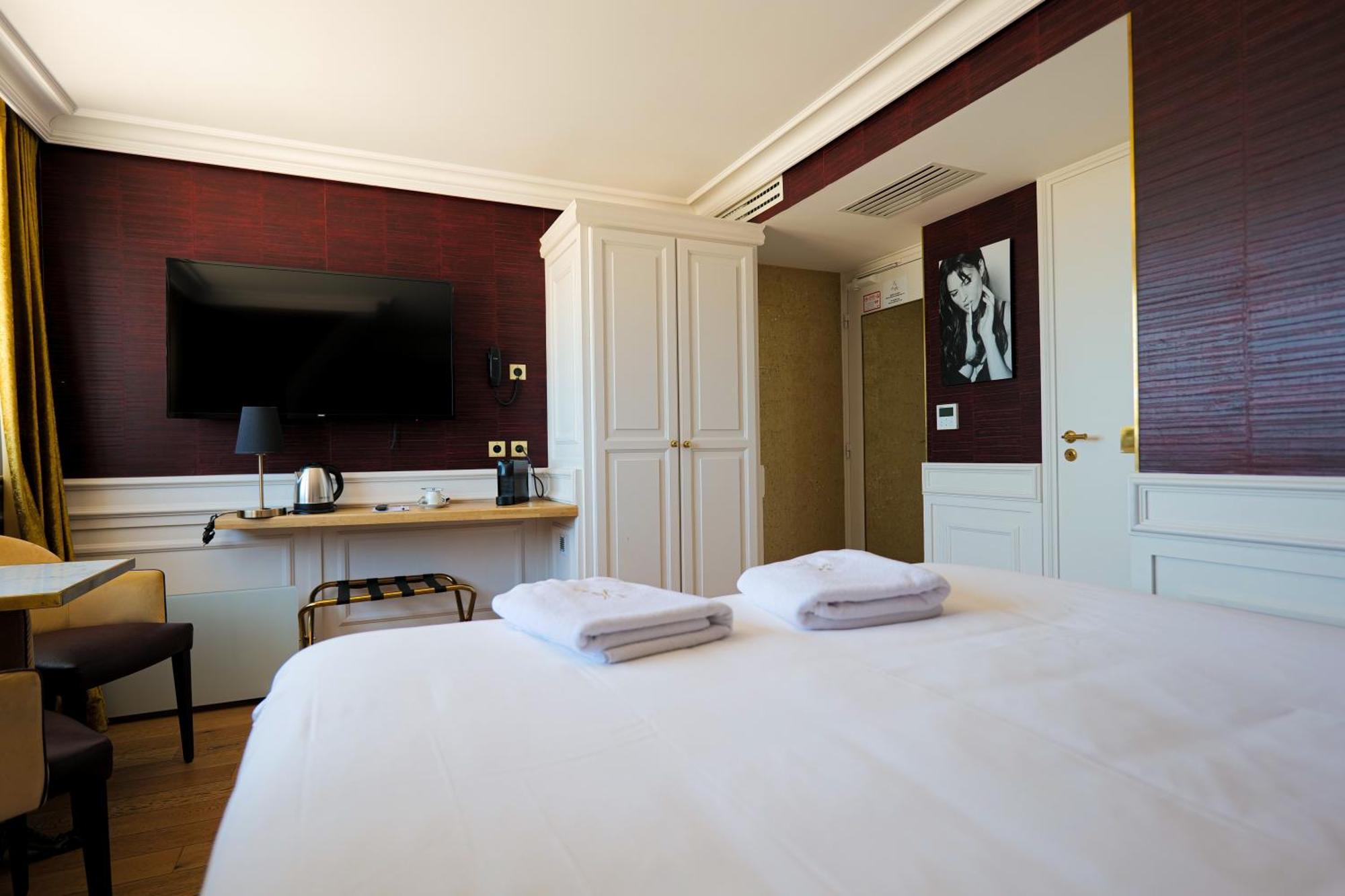 Hotel Merveilleux Cote Mer Dunkirk Екстериор снимка