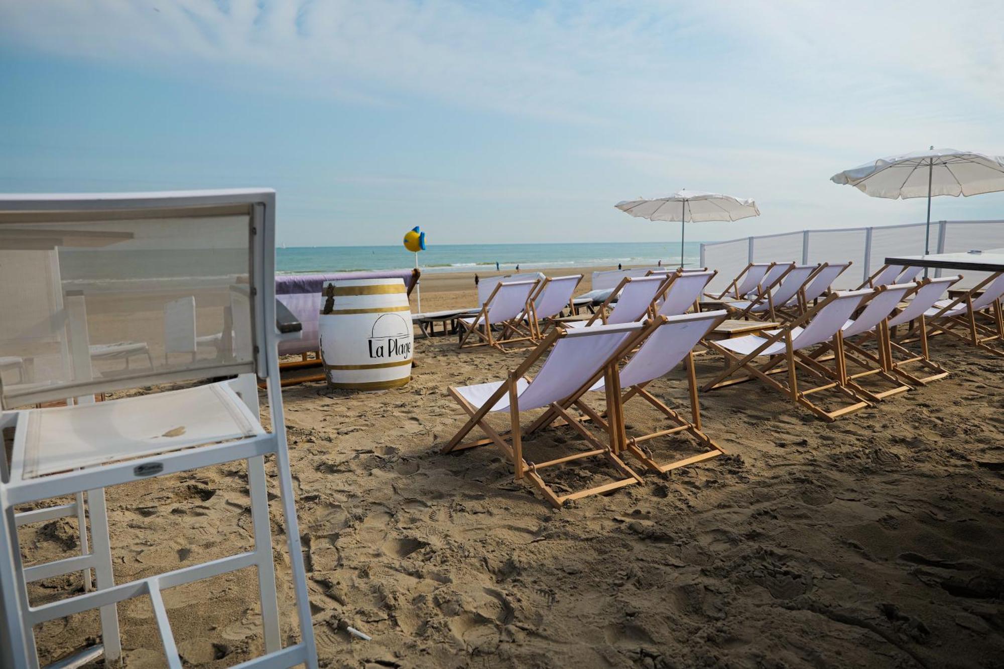 Hotel Merveilleux Cote Mer Dunkirk Екстериор снимка