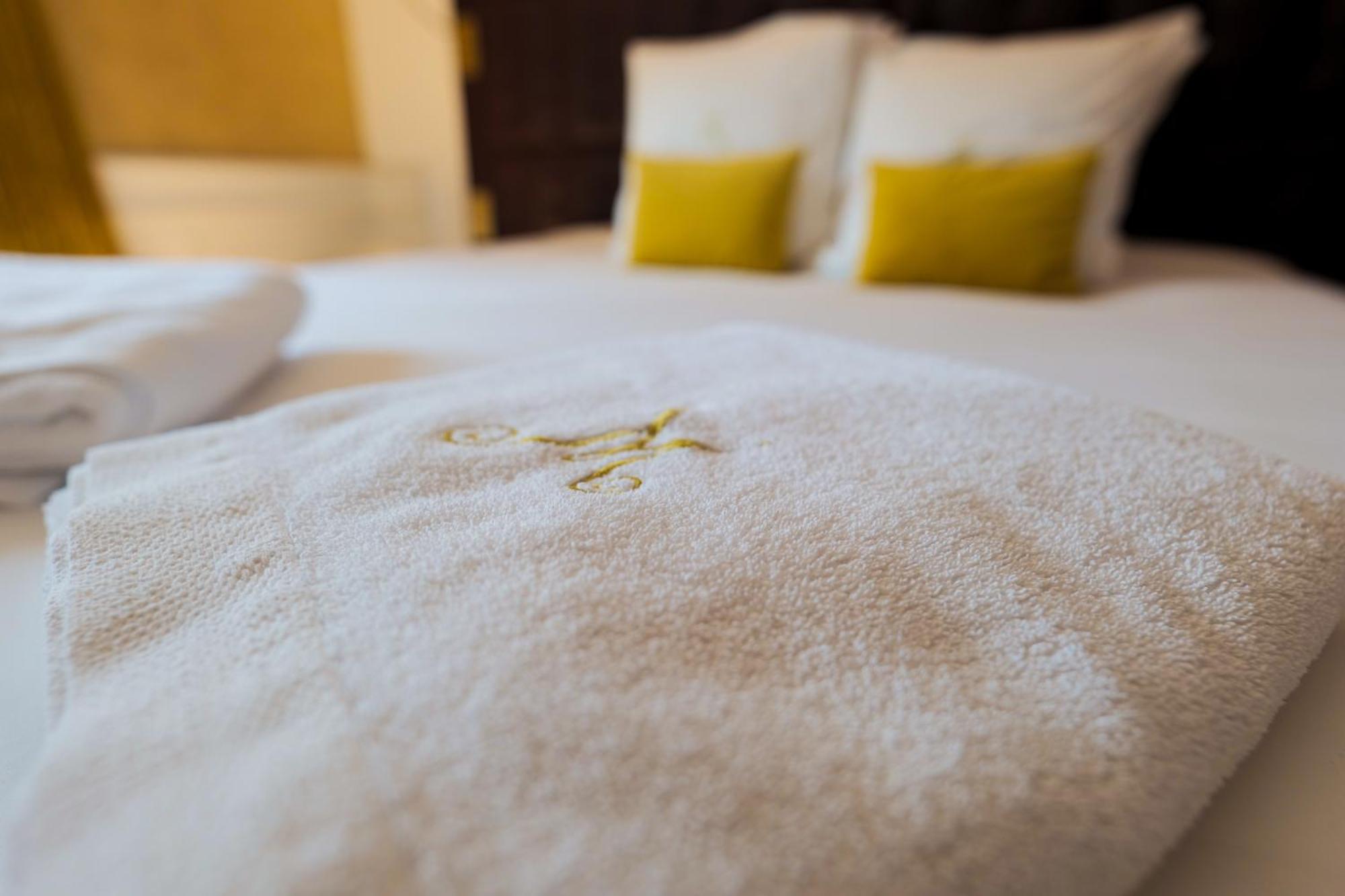 Hotel Merveilleux Cote Mer Dunkirk Екстериор снимка