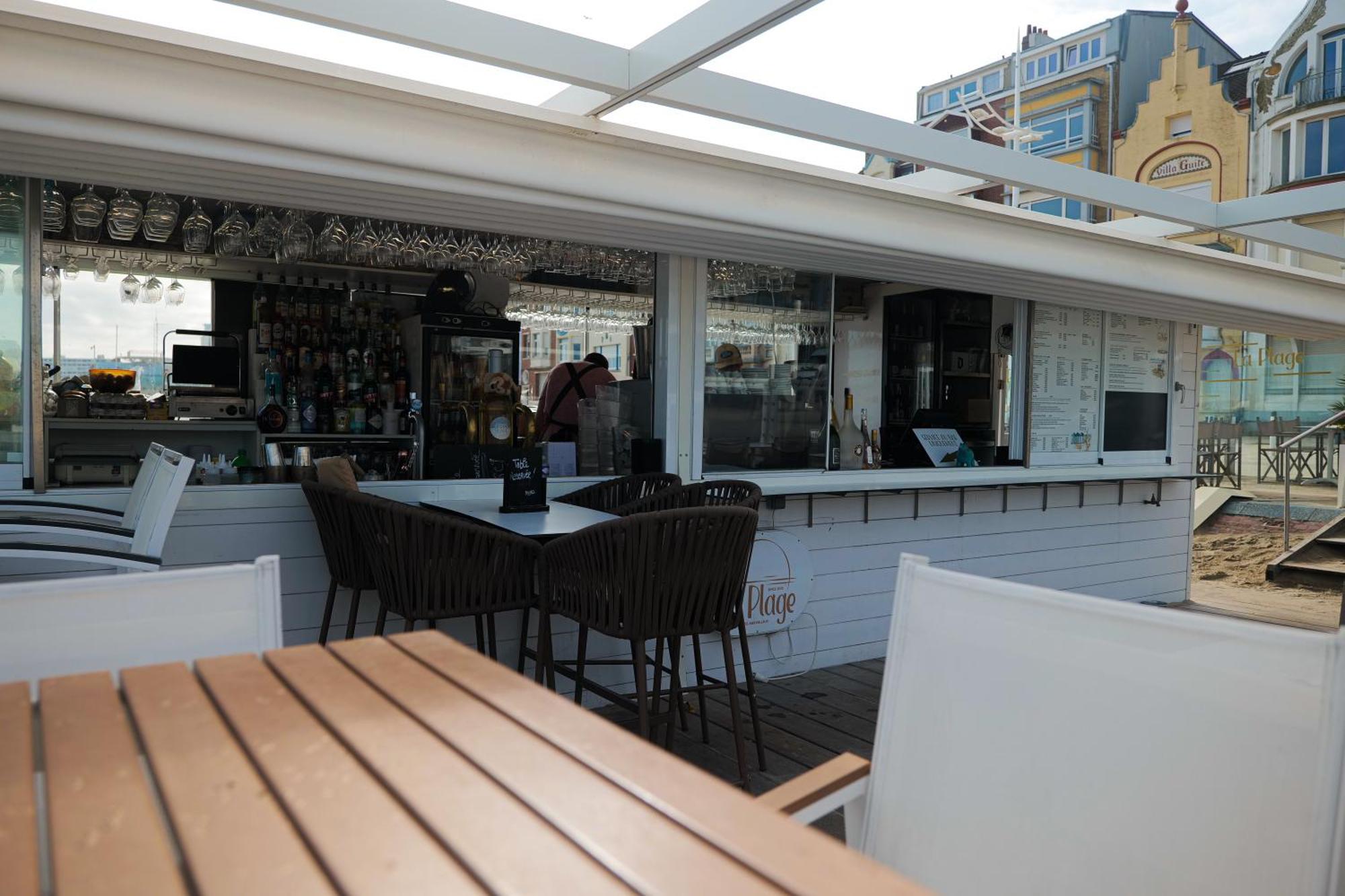Hotel Merveilleux Cote Mer Dunkirk Екстериор снимка